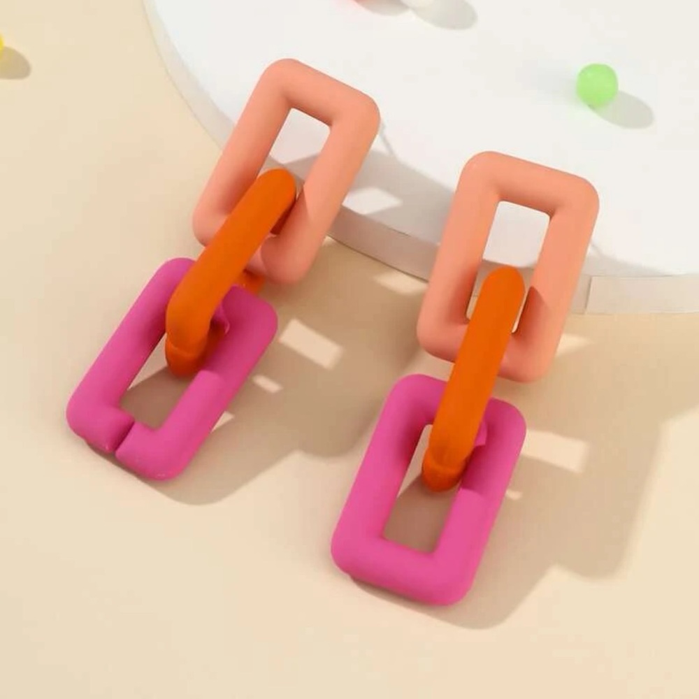 Hollow Out Geo Link Drop Earrings